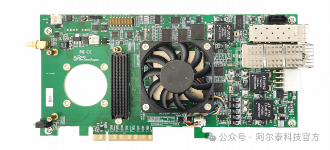 PCIe899V-FPGA载板.png